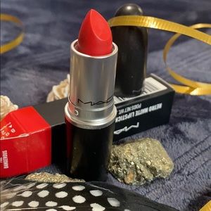 SOLD* MAC Retro Matte Lipstick In Dangerous NIB